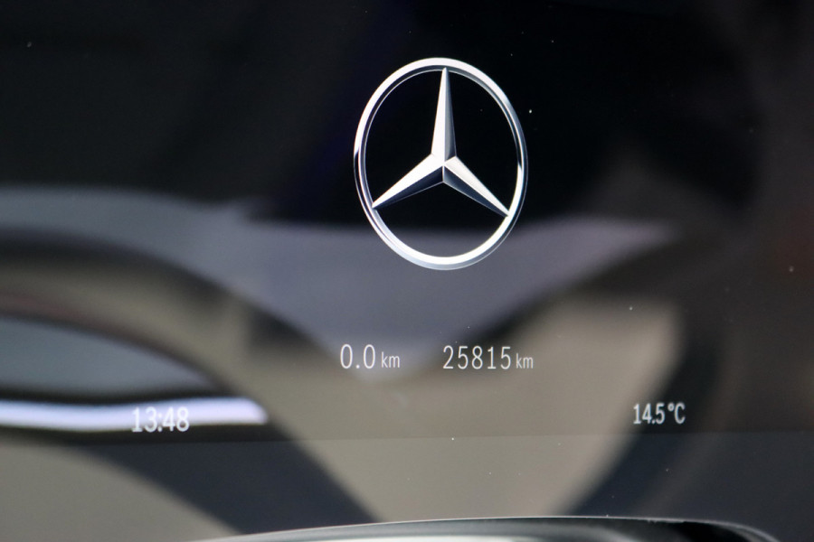 Mercedes-Benz EQE 300 AMG Line 89 kWh | Hyperscreen | Airmatic | Distronic+ | Memory | Burmester | Panoramadak | Digital Light | Surround Camera | Keyless Go | Augmented Reality | Warmtepomp |