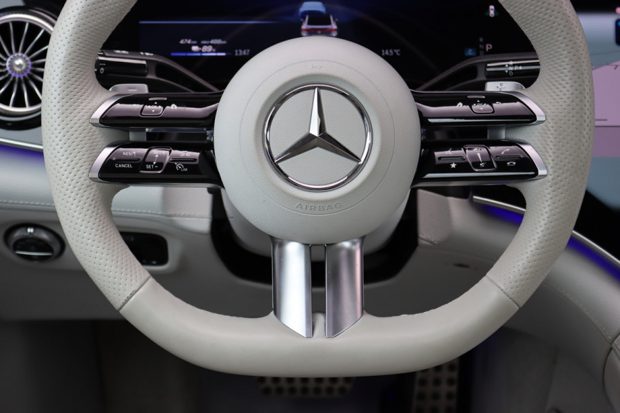 Mercedes-Benz EQE 300 AMG Line 89 kWh | Hyperscreen | Airmatic | Distronic+ | Memory | Burmester | Panoramadak | Digital Light | Surround Camera | Keyless Go | Augmented Reality | Warmtepomp |