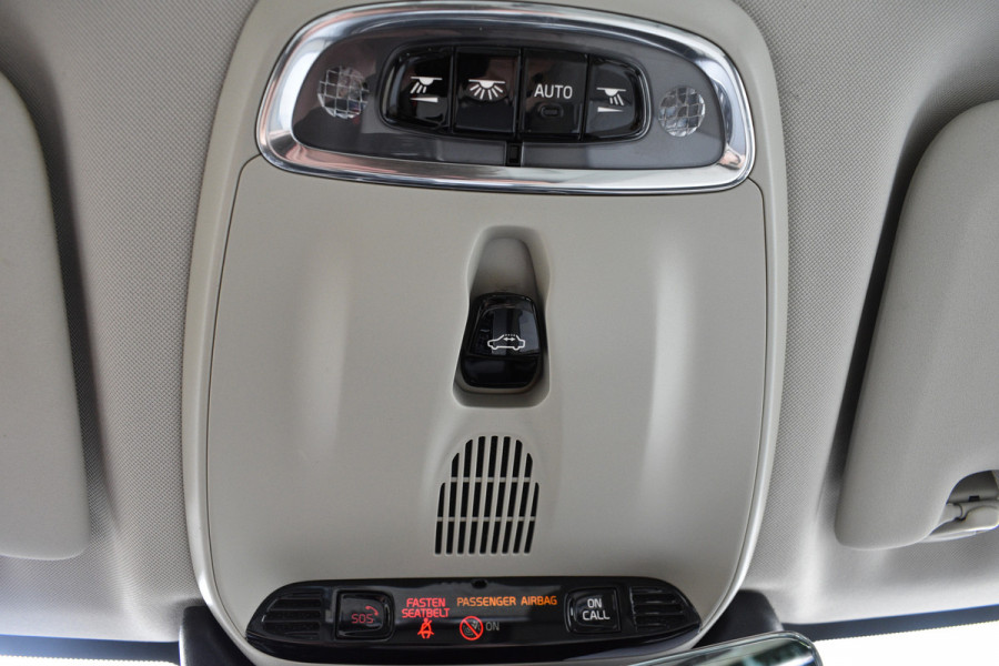 Volvo XC60 T8 Twin Engine AWD Inscription | Lucht vering | 360 camera | Trekhaak | Blis | stoel met geheugen |