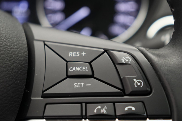 Nissan QASHQAI 1.2 N-Connecta Pano/dak Rondomzicht/Camera Navigatie