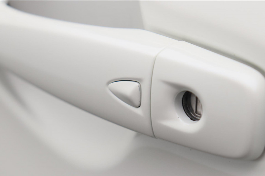 Nissan QASHQAI 1.2 N-Connecta Pano/dak Rondomzicht/Camera Navigatie