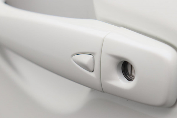Nissan QASHQAI 1.2 N-Connecta Pano/dak Rondomzicht/Camera Navigatie