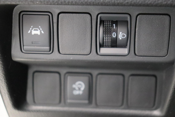 Nissan QASHQAI 1.2 N-Connecta Pano/dak Rondomzicht/Camera Navigatie