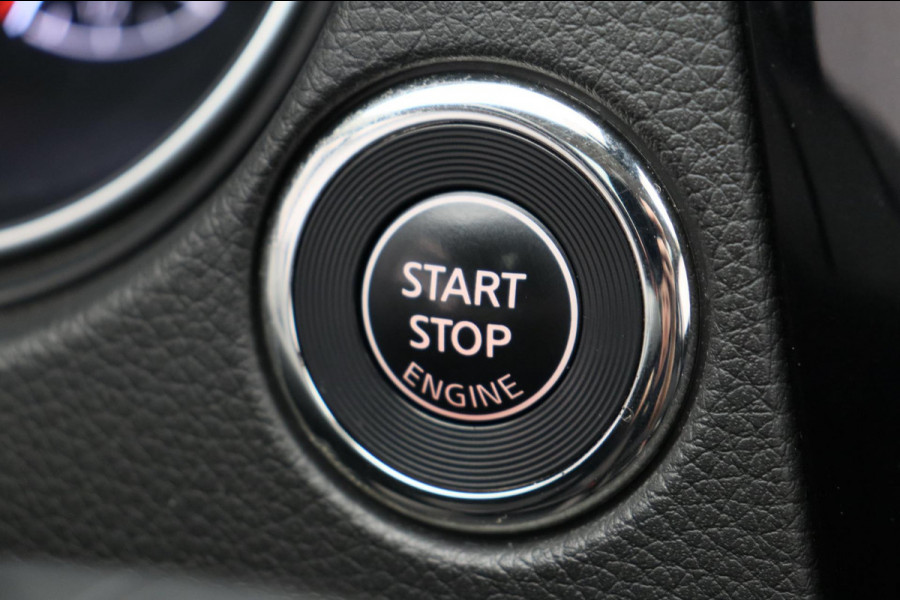 Nissan QASHQAI 1.2 N-Connecta Pano/dak Rondomzicht/Camera Navigatie