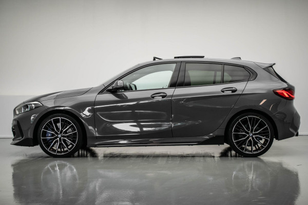 BMW 1-serie 120d xDrive High Executive Edition |Pano|Kuipstoel|HUD|Virtual|H&K|