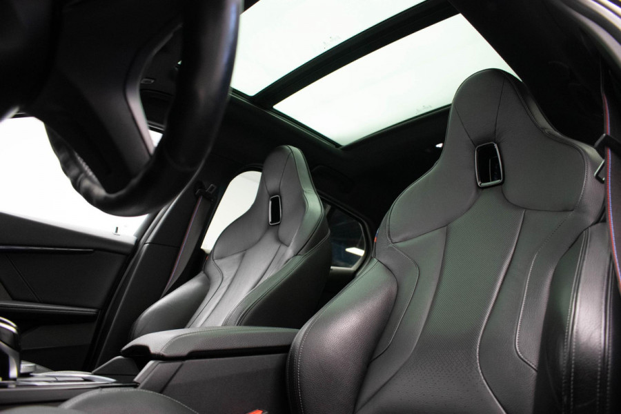 BMW 1-serie 120d xDrive High Executive Edition |Pano|Kuipstoel|HUD|Virtual|H&K|