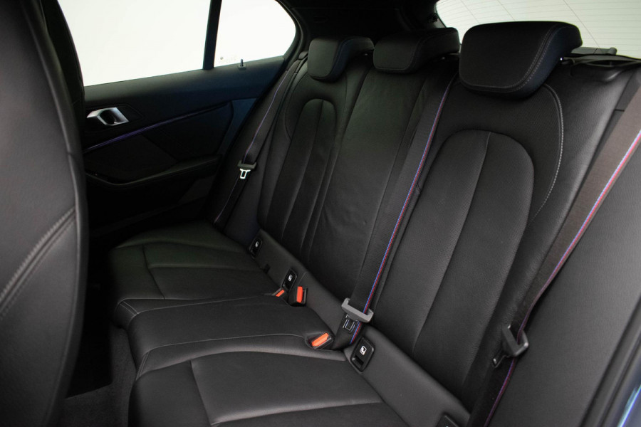 BMW 1-serie 120d xDrive High Executive Edition |Pano|Kuipstoel|HUD|Virtual|H&K|