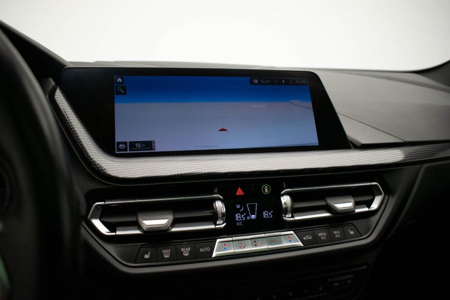 BMW 1-serie 120d xDrive High Executive Edition |Pano|Kuipstoel|HUD|Virtual|H&K|