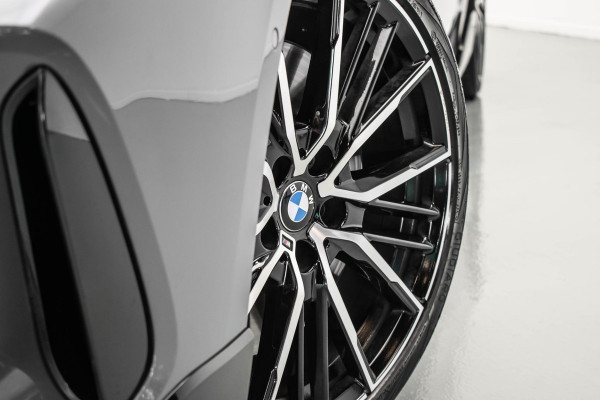 BMW 1-serie 120d xDrive High Executive Edition |Pano|Kuipstoel|HUD|Virtual|H&K|