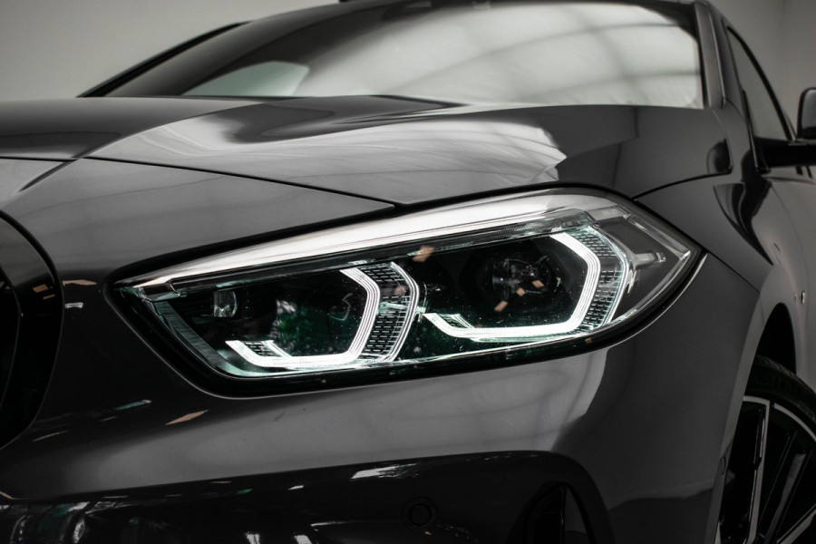 BMW 1-serie 120d xDrive High Executive Edition |Pano|Kuipstoel|HUD|Virtual|H&K|