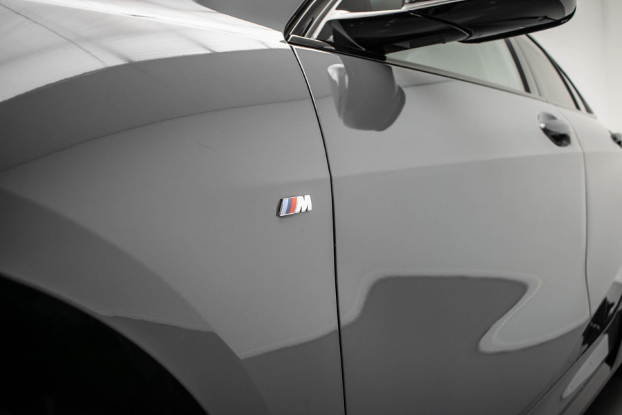 BMW 1-serie 120d xDrive High Executive Edition |Pano|Kuipstoel|HUD|Virtual|H&K|