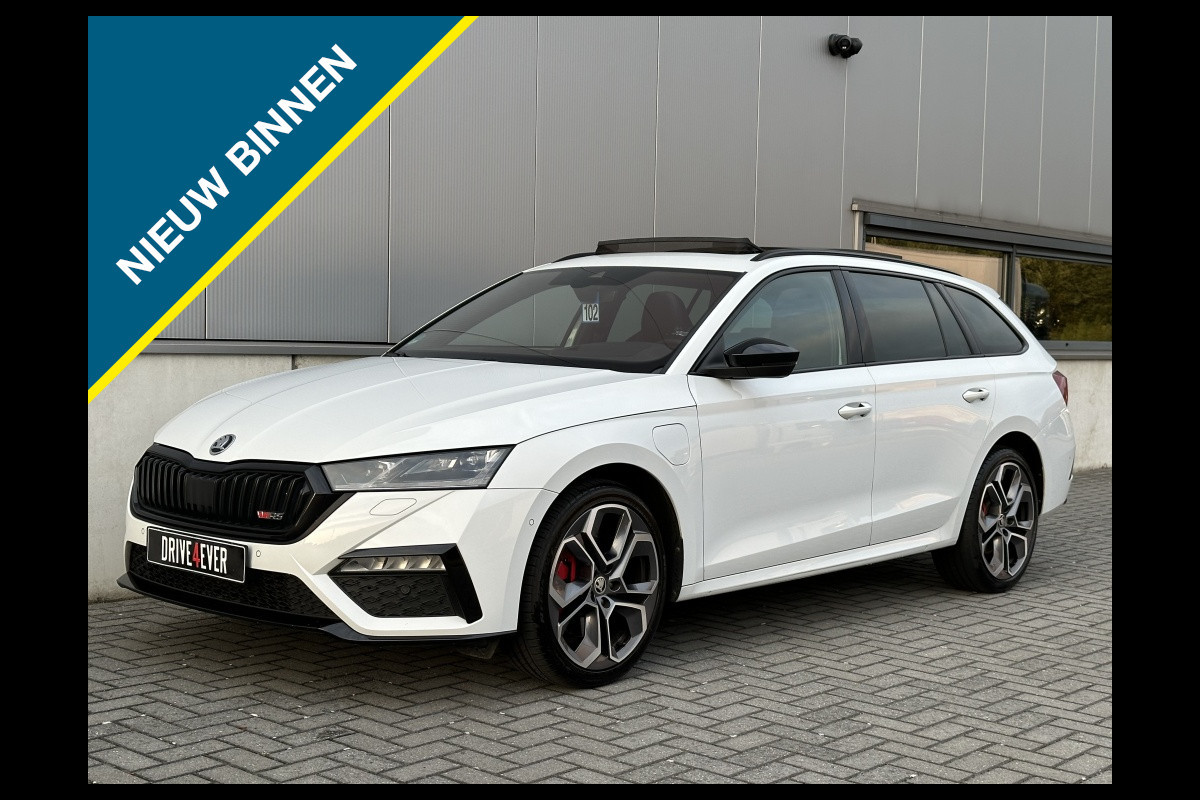 Škoda Octavia Combi 1.4 TSI RS iV 245pk FULL PANO ACC ECC CAMERA NAVI PDC Škoda Octavia Combi 1.4 TSI RS iV 245pk FULL PANO ACC ECC CAMERA NAVI PDC