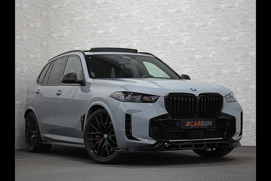 BMW X5 50e M-Sport Pro | 360 Camera | ACC | Carbon | Softclose | Head-Up | Stoelventilatie | Iconic-Glow | Harman-Kardon | Stuur, Stoelverwarming V+A | 4-Zone Clima | Keyless-Entry | Trekhaak | Ambient-Air | Indiv. Leder | Beker Koeling/Verwarmd | M-Gordels | 22'' | Iso-Glas |