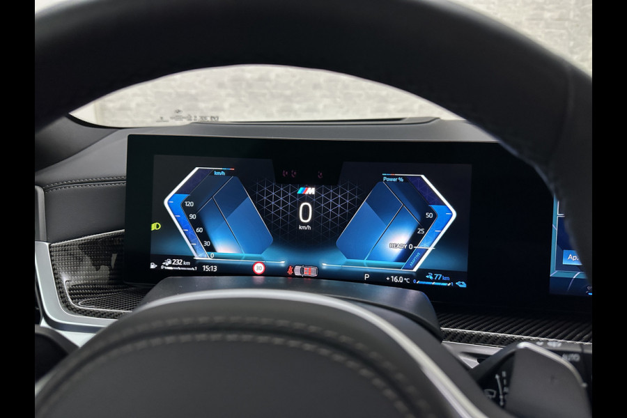 BMW X5 50e M-Sport Pro | 360 Camera | ACC | Carbon | Softclose | Head-Up | Stoelventilatie | Iconic-Glow | Harman-Kardon | Stuur, Stoelverwarming V+A | 4-Zone Clima | Keyless-Entry | Trekhaak | Ambient-Air | Indiv. Leder | Beker Koeling/Verwarmd | M-Gordels | 22'' | Iso-Glas |
