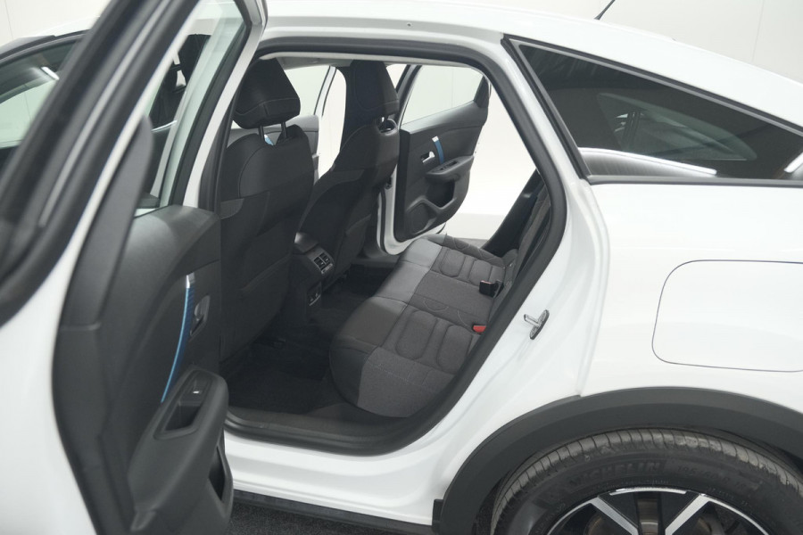 Citroën Ë-C4 Feel Pack 50 kWh | Camera | Apple Carplay | Parkeersensoren