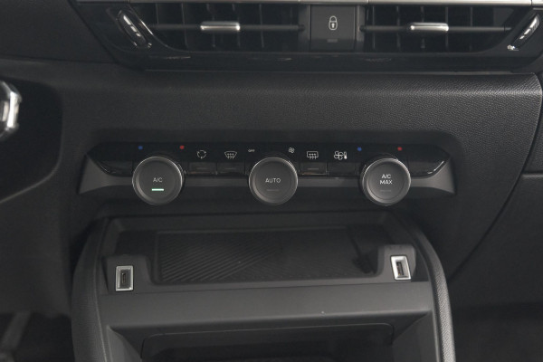 Citroën Ë-C4 Feel Pack 50 kWh | Camera | Apple Carplay | Parkeersensoren