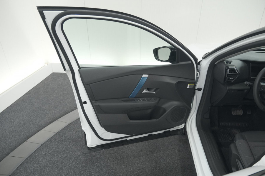 Citroën Ë-C4 Feel Pack 50 kWh | Camera | Apple Carplay | Parkeersensoren