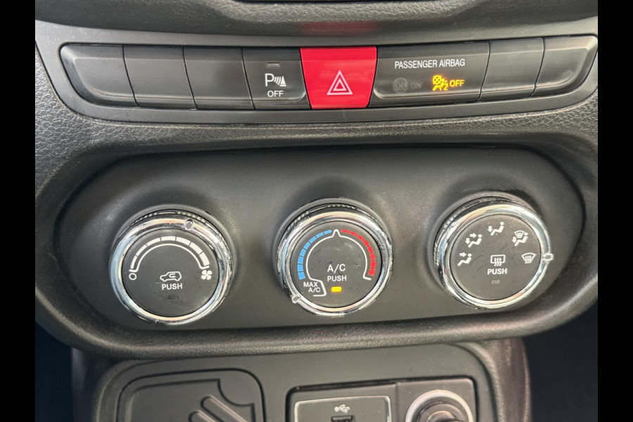 Jeep Renegade 1.6E-Torq EVO Longitude FWD Navigatie / Apple CarPlay I Airco I PDC I UConnect I Sport velgen I Dealer onderhouden