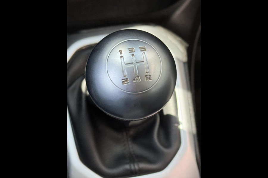 Jeep Renegade 1.6E-Torq EVO Longitude FWD Navigatie / Apple CarPlay I Airco I PDC I UConnect I Sport velgen I Dealer onderhouden