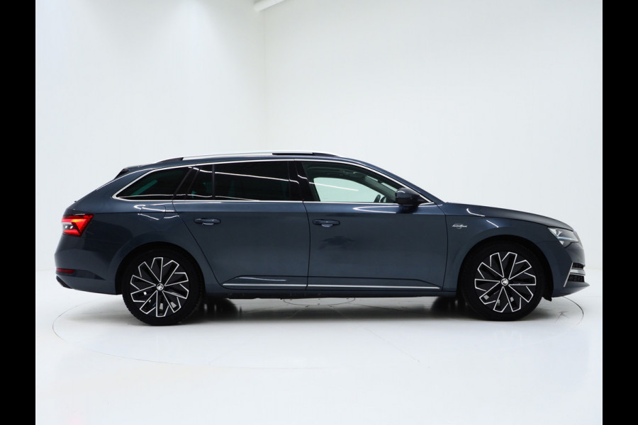 Škoda Superb Combi 1.4 TSI iV Laurin & Klement | Panoramadak | Massage | Canton | Keyless | Adaptive Cruise | Camera