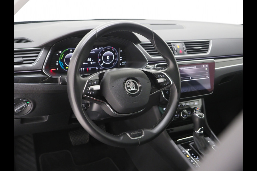 Škoda Superb Combi 1.4 TSI iV Laurin & Klement | Panoramadak | Massage | Canton | Keyless | Adaptive Cruise | Camera