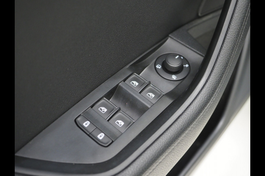 Škoda Superb Combi 1.4 TSI iV Laurin & Klement | Panoramadak | Massage | Canton | Keyless | Adaptive Cruise | Camera