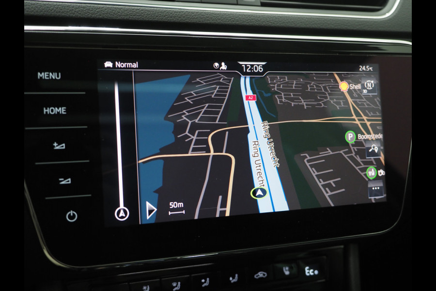 Škoda Superb Combi 1.4 TSI iV Laurin & Klement | Panoramadak | Massage | Canton | Keyless | Adaptive Cruise | Camera