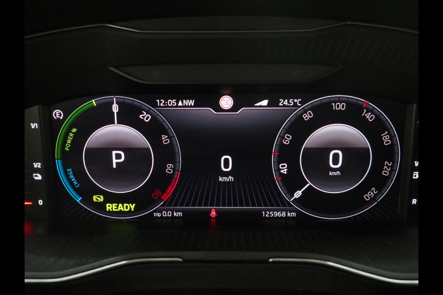 Škoda Superb Combi 1.4 TSI iV Laurin & Klement | Panoramadak | Massage | Canton | Keyless | Adaptive Cruise | Camera