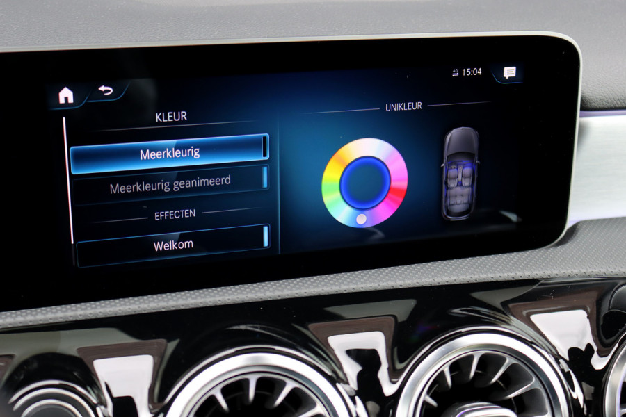 Mercedes-Benz A-Klasse 250 e AMG Line Aut8 | Panoramadak | Memory | Camera | Keyless Go | Multibeam LED | Stoelverwarming | Nightpakket | Advanced Sound System | Zitcomfortpakket |