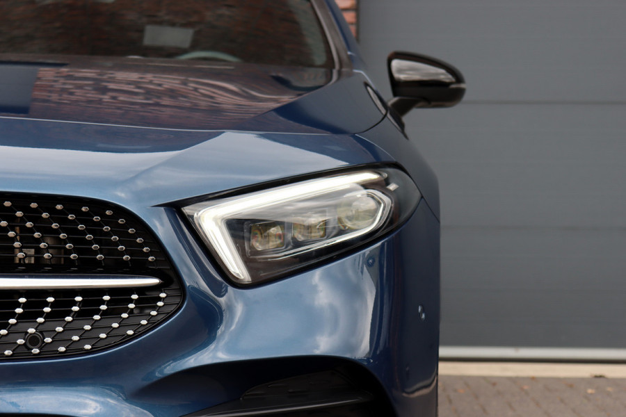 Mercedes-Benz A-Klasse 250 e AMG Line Aut8 | Panoramadak | Memory | Camera | Keyless Go | Multibeam LED | Stoelverwarming | Nightpakket | Advanced Sound System | Zitcomfortpakket |