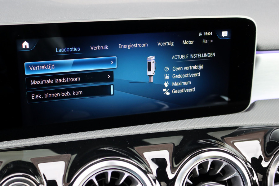 Mercedes-Benz A-Klasse 250 e AMG Line Aut8 | Panoramadak | Memory | Camera | Keyless Go | Multibeam LED | Stoelverwarming | Nightpakket | Advanced Sound System | Zitcomfortpakket |