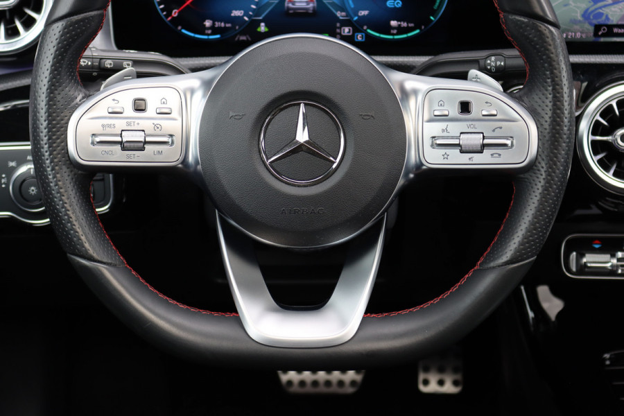 Mercedes-Benz A-Klasse 250 e AMG Line Aut8 | Panoramadak | Memory | Camera | Keyless Go | Multibeam LED | Stoelverwarming | Nightpakket | Advanced Sound System | Zitcomfortpakket |