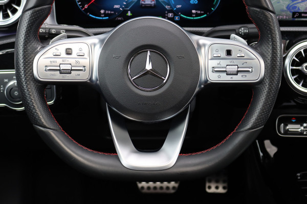 Mercedes-Benz A-Klasse 250 e AMG Line Aut8 | Panoramadak | Memory | Camera | Keyless Go | Multibeam LED | Stoelverwarming | Nightpakket | Advanced Sound System | Zitcomfortpakket |