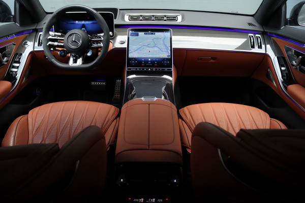 Mercedes-Benz S-Klasse AMG 63 S E Performance Aut9 | 802pk | Achterasbesturing | Keramisch | Distronic+ | HUD | Entertainmentpakket Achter | Stoelventilatie V+A | Vlakkenverwarming | Zonweringspakket | Massage | 3D-Display |