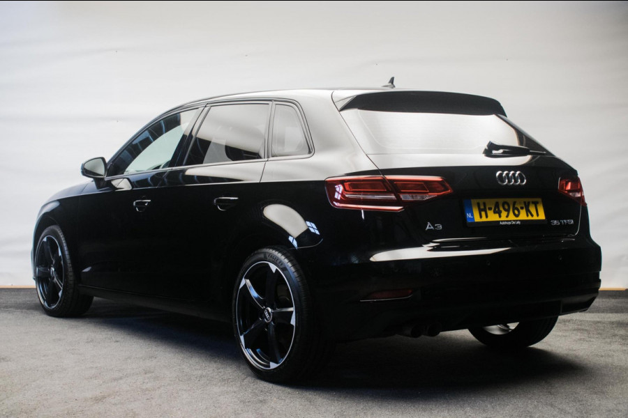 Audi A3 Sportback 35 TFSI 150PK Automaat Black Edition ORG NL [ Bi-Xenon 18 Inch S Line Velgen Climate Control Parkeersensoren ]