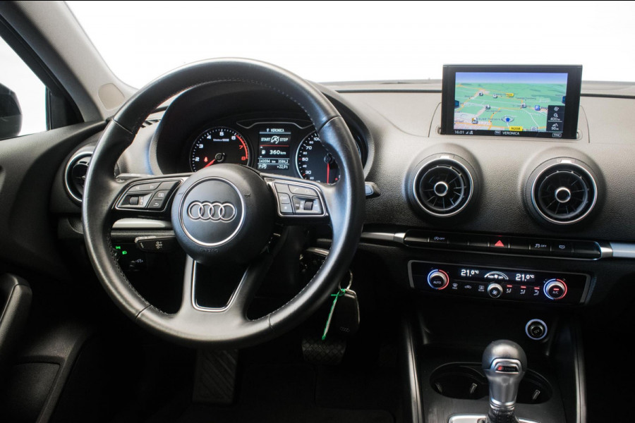 Audi A3 Sportback 35 TFSI 150PK Automaat Black Edition ORG NL [ Bi-Xenon 18 Inch S Line Velgen Climate Control Parkeersensoren ]