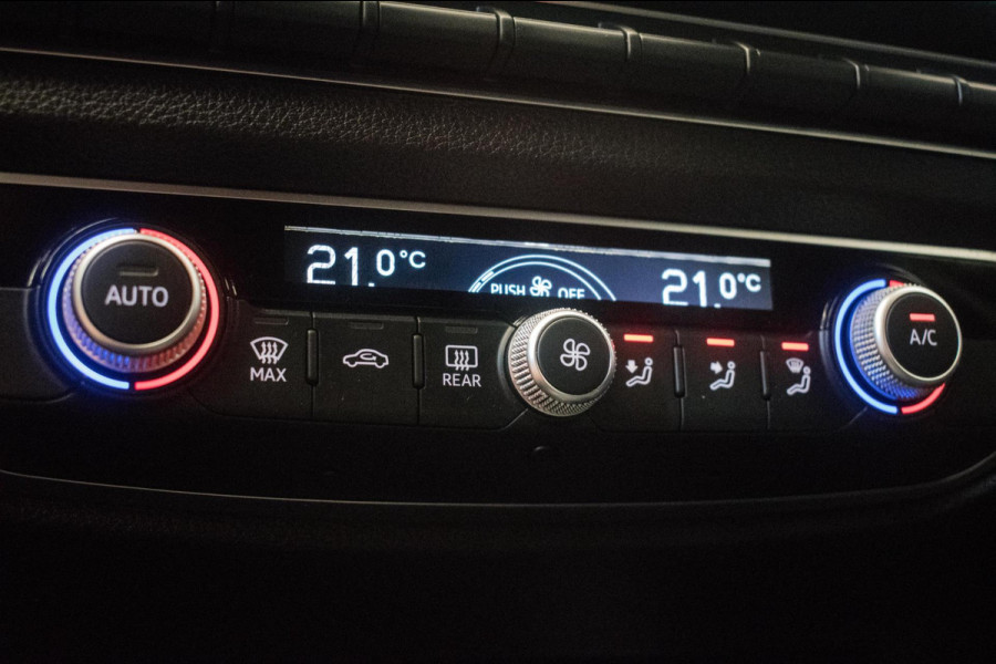 Audi A3 Sportback 35 TFSI 150PK Automaat Black Edition ORG NL [ Bi-Xenon 18 Inch S Line Velgen Climate Control Parkeersensoren ]