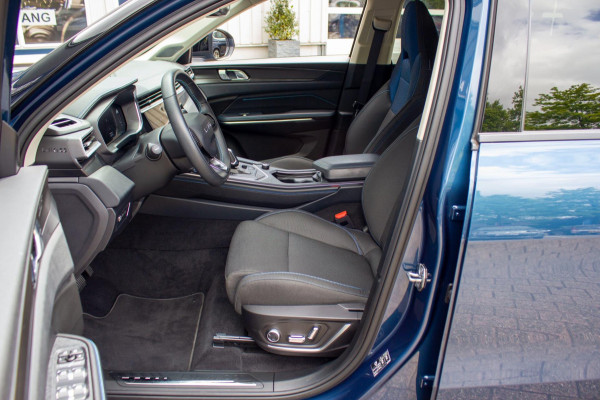 Lynk & Co 01 1.5 261PK Plugin Hybrid | Prijs rijklaar incl. 12 mnd garantie | Navi Panodak Ledverlichting Keyless ACC Blindspot