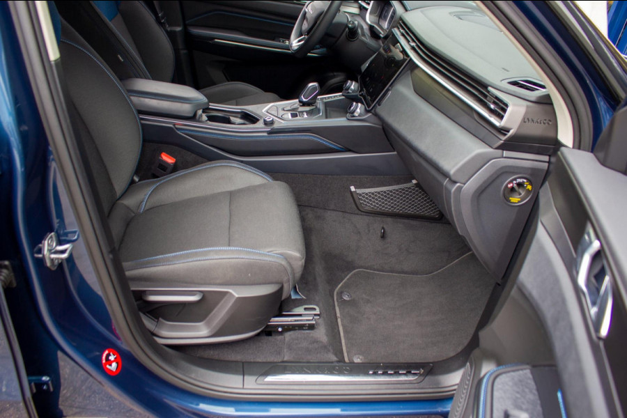 Lynk & Co 01 1.5 261PK Plugin Hybrid | Prijs rijklaar incl. 12 mnd garantie | Navi Panodak Ledverlichting Keyless ACC Blindspot