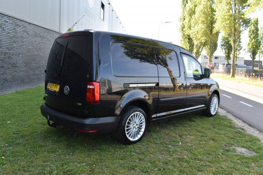 Volkswagen Caddy 2.0 TDI L2H1 BMT Maxi Trendline Zwart lengte 2 N.A.P euro 6 met adblue