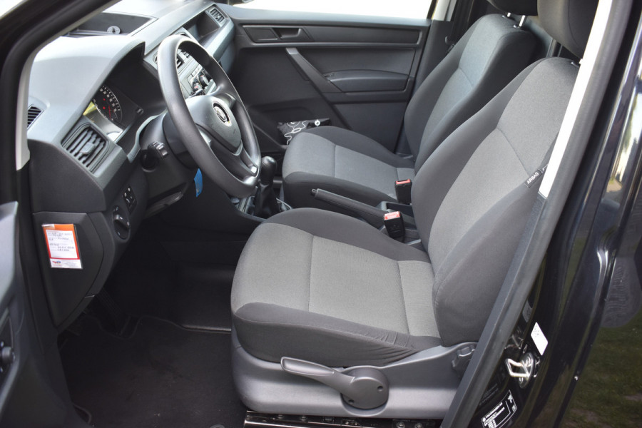 Volkswagen Caddy 2.0 TDI L2H1 BMT Maxi Trendline Zwart lengte 2 N.A.P euro 6 met adblue