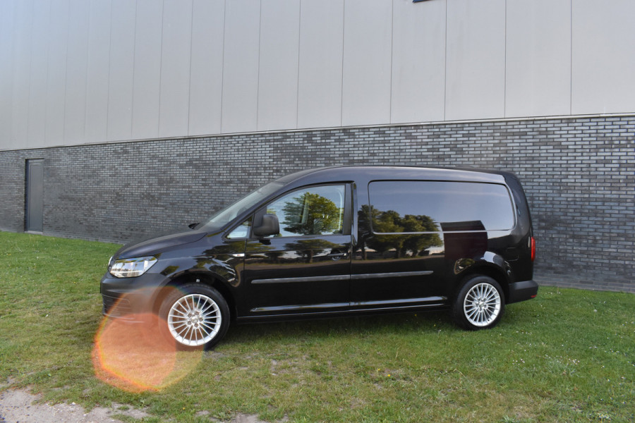 Volkswagen Caddy 2.0 TDI L2H1 BMT Maxi Trendline Zwart lengte 2 N.A.P euro 6 met adblue