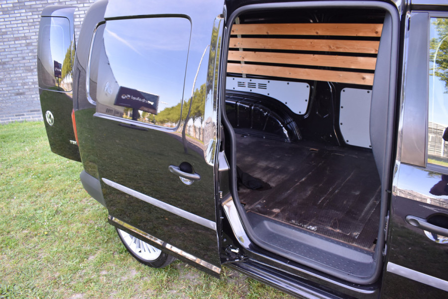 Volkswagen Caddy 2.0 TDI L2H1 BMT Maxi Trendline Zwart lengte 2 N.A.P euro 6 met adblue