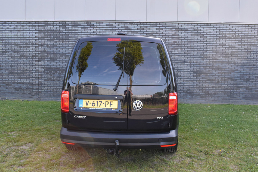 Volkswagen Caddy 2.0 TDI L2H1 BMT Maxi Trendline Zwart lengte 2 N.A.P euro 6 met adblue