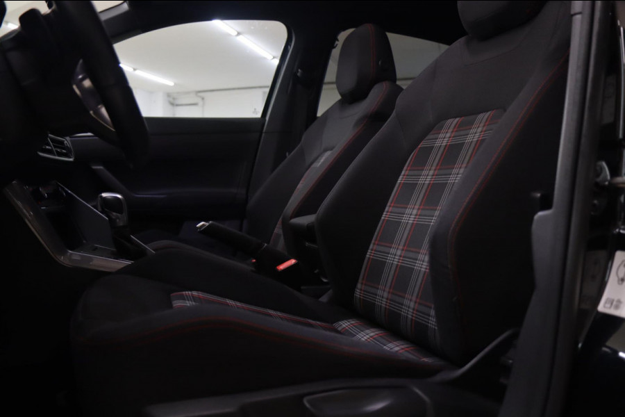 Volkswagen Polo 2.0 TSI GTI Pano/STOELV/CARPLAY/ACC/VOL