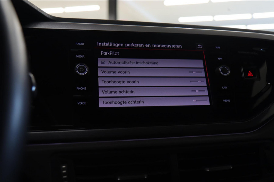 Volkswagen Polo 2.0 TSI GTI Pano/STOELV/CARPLAY/ACC/VOL
