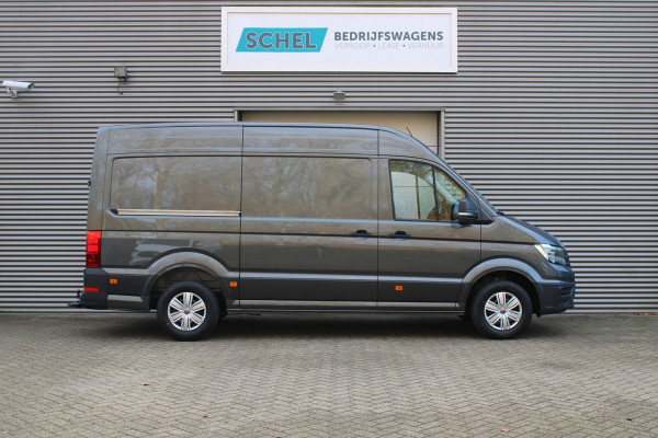 Volkswagen Crafter 35 2.0 TDI L3H3 177pk - Facelift - 2x Schuifdeur - Navigatie - LED - Geveerde stoel - Virtual cockpit - Camera - Trekhaak - Stoe
