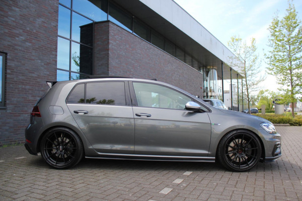 Volkswagen Golf 2.0 TSI 4Motion R