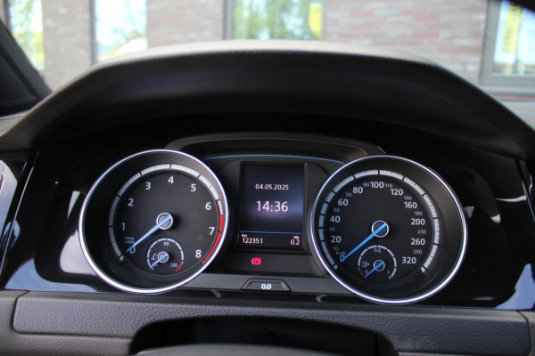 Volkswagen Golf 2.0 TSI 4Motion R