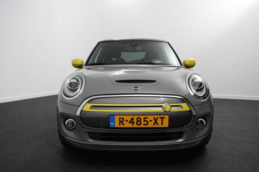 MINI Cooper Electric Charged 33 kWh Leder Climate Control Cruise Control Navigatie Camera Head up Harman Kardon